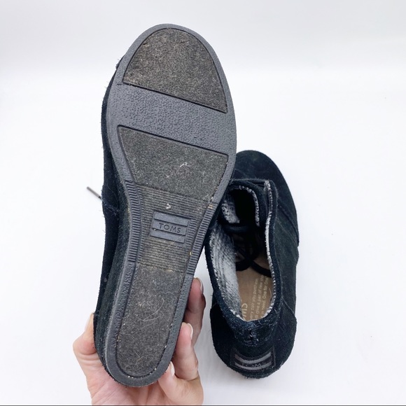 Toms-Black Suede Wedge Booties 7.5 - Picture 6 of 6